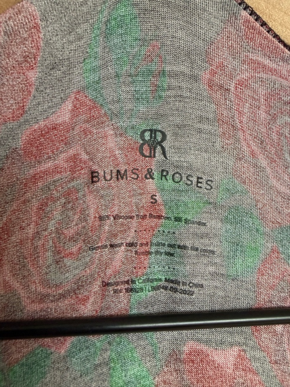 Bums and Roses Natural Bamboo Rose Robe - Picture 6 of 8